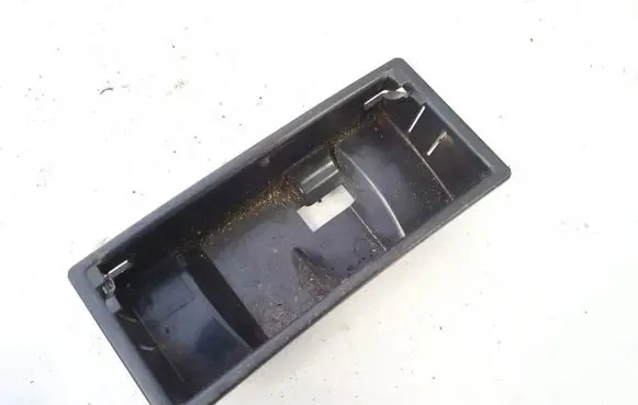 Car ashtray