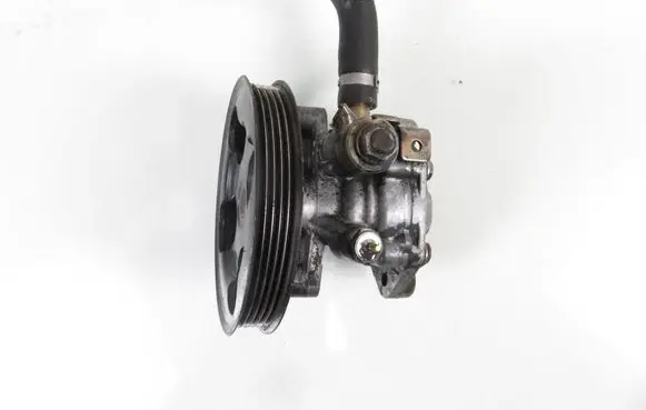Mitsubishi Space Star Power steering pump 