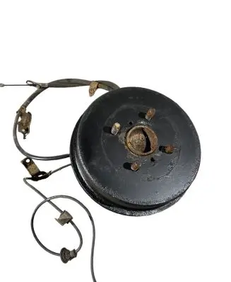 Rear wheel hub spindle/knuckle
