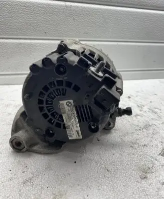 BMW 5 F10 F11 Generator/alternator 7807187