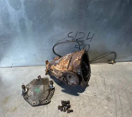 Mercedes-Benz E W124 Rear differential 1243513008