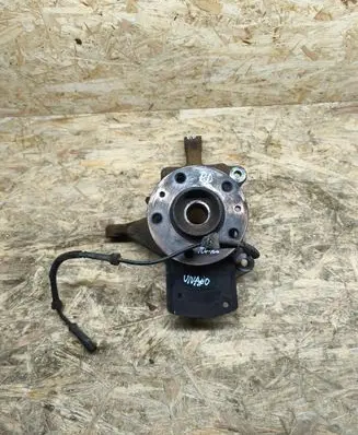 Opel Vivaro Front wheel hub