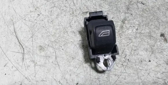 Volvo V70 Electric window control switch 30773272