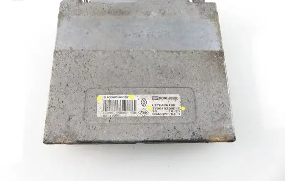 Renault Scenic I Engine control unit/module 7700103290E S105654003F