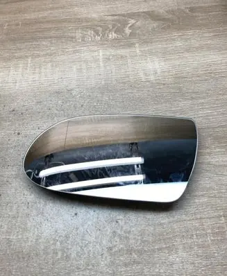 Mercedes-Benz SL AMG R230 Wing mirror glass Y229K5