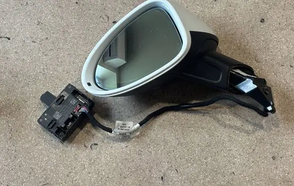 Porsche Macan (95B) Front door electric wing mirror 95B857507C