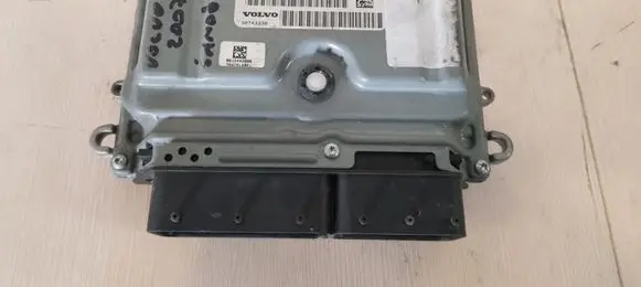 Volvo S80 Engine control unit/module 0261209108