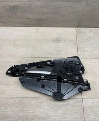 Rear door interior handle