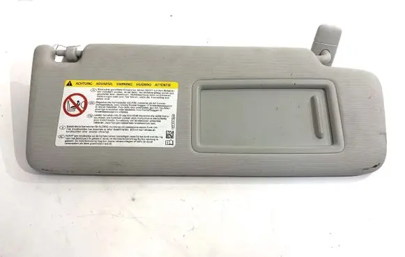 Sun visor