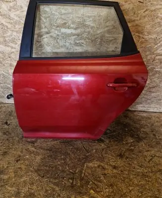 KIA Ceed Rear door