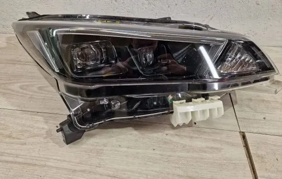 Nissan Leaf II (ZE1) Headlight/headlamp 260106WK7A