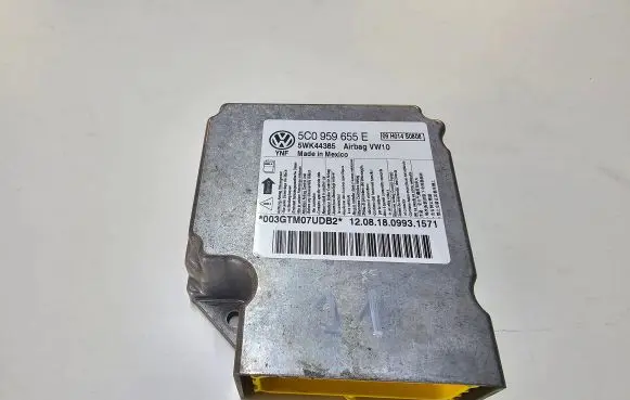 Volkswagen Jetta VI Airbag control unit/module 5C0959655E
