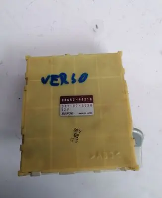 Toyota Avensis Verso Other control units/modules 8865044210 0771005520
