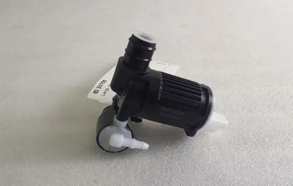 Jeep Avenger Windscreen/windshield washer pump 232933 1WP0128