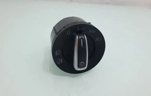 Volkswagen PASSAT B7 Light switch 3C8941431A
