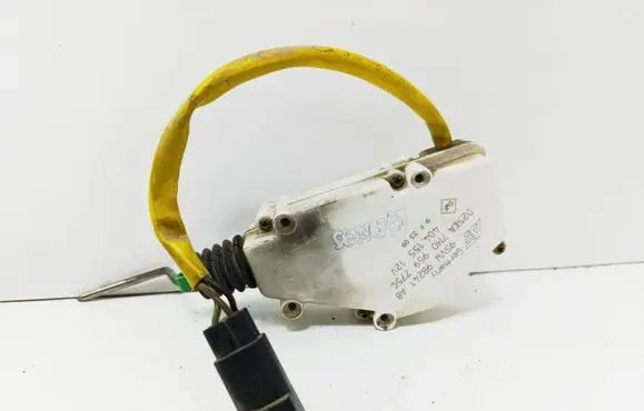Seat Alhambra (Mk1) Fuel tank cap lock motor 7M0959775C