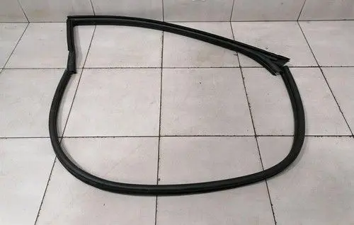 Ferrari Purosangue Front door rubber seal