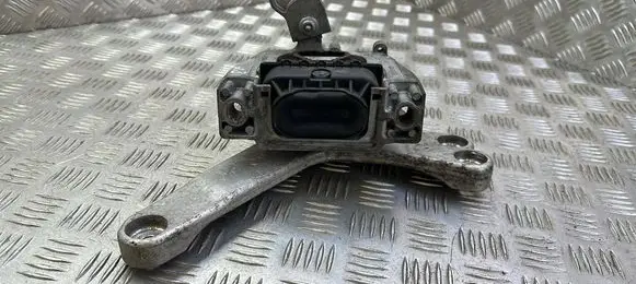 Audi A3 S3 8V Engine mount bracket 5Q0199262S