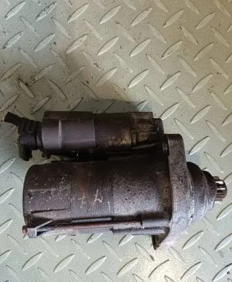 Volkswagen Caddy Starter motor