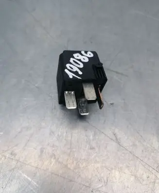Mercedes-Benz E W211 Other relay A0025421319