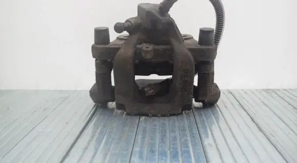 Mercedes-Benz GLK (X204) Rear brake caliper