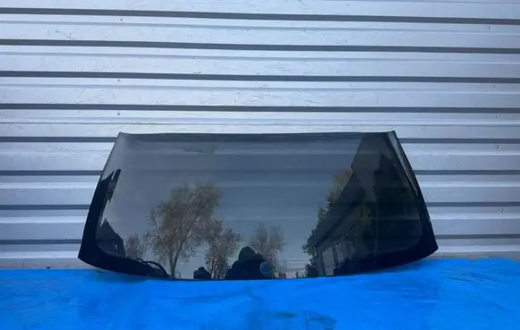 Audi Q7 4M Rear windscreen/windshield window 4M0845501e 1D125S