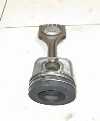 BMW 5 F10 F11 Piston with connecting rod 9101403