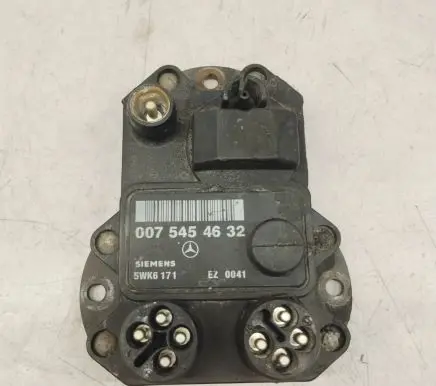 Mercedes-Benz 190 W201 Ignition amplifier control unit 0075454632 A0075454632