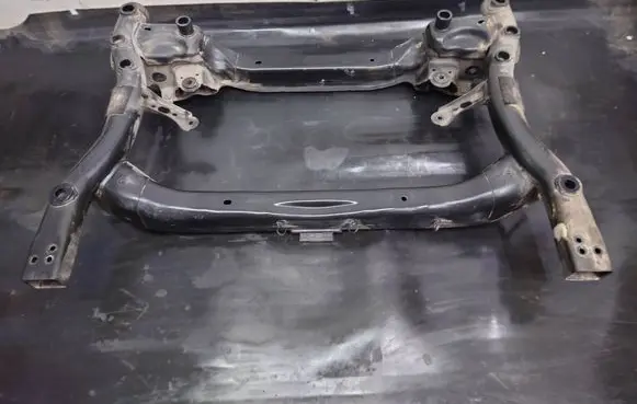 Mercedes-Benz C W205 Front subframe A2056280057 2056280057