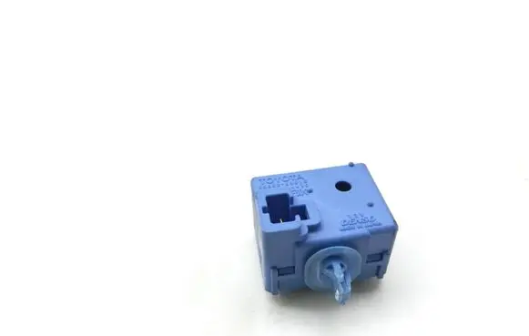 Lexus IS 220D-250-350 Horn buzzer relay 8665250010 0689004430