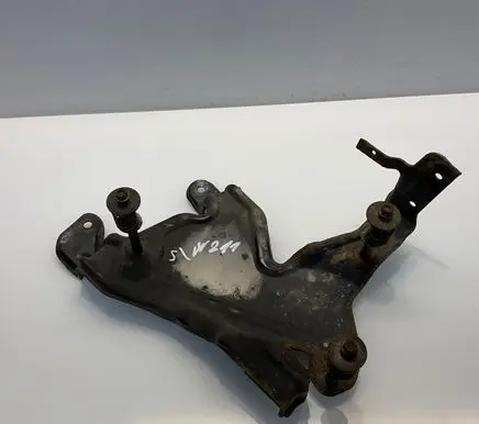 Mercedes-Benz E W211 Pneumatic air compressor holding bracket A2113200543 ZGS007 2113200543