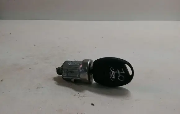 Ford Mondeo Mk III Ignition lock UC592300F