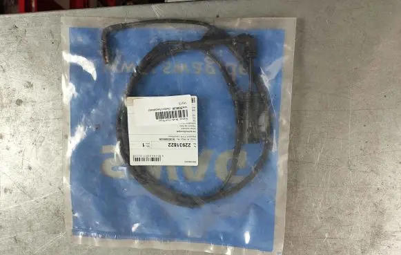 Land Rover Range Rover L322 Brake pads wear sensor soe500030