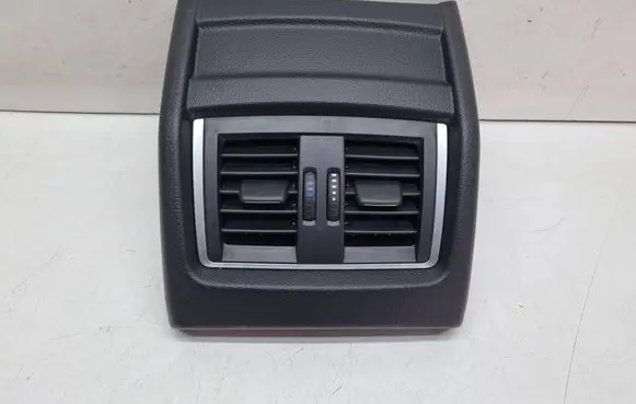 BMW 3 F30 F35 F31 Rear air vent grill 9218908