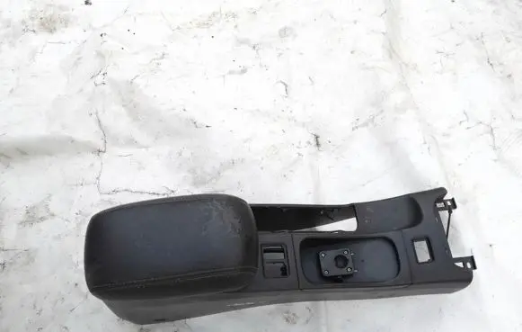 Nissan Primera Armrest 96911av900