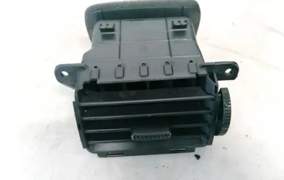 Mazda 3 I Dash center air vent grill bp4k64930