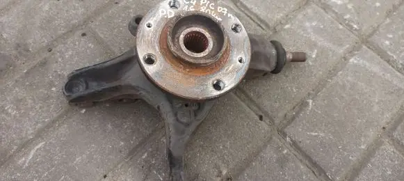 Citroen C4 I Picasso Front wheel hub