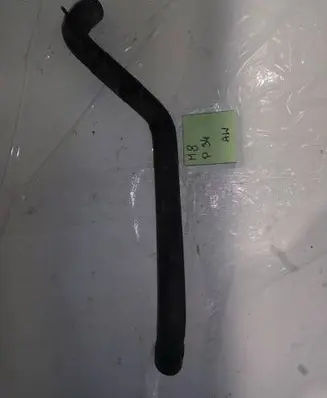 Volkswagen Polo III 6N 6N2 6NF Engine coolant pipe/hose 