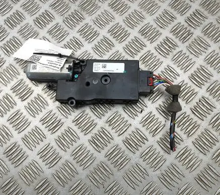 Land Rover Defender Sunroof motor/actuator L8B253508BJ