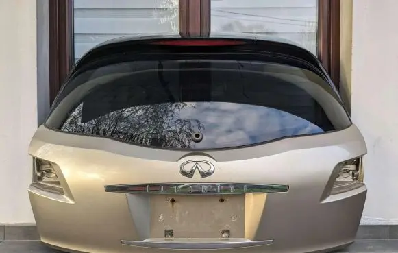 Infiniti FX Tailgate/trunk/boot lid