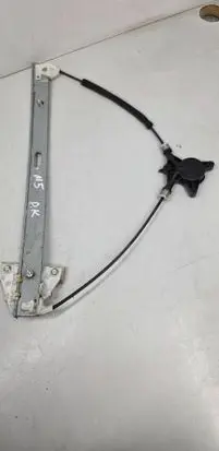 Mazda 5 Front window lifting mechanism without motor 