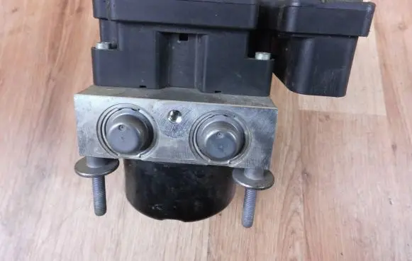 Toyota Yaris ABS Pump 895410D150 445100D230