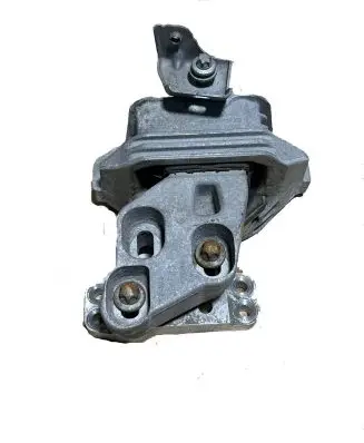 Mercedes-Benz B W246 W242 Engine mount bracket A2462400617 15807 A2462410221