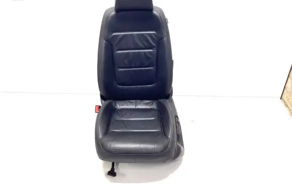 Volkswagen Touareg II Front driver seat 