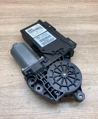 Audi A8 S8 D3 4E Front door window regulator motor 4E1959801B 4E1910802B 11B
