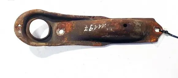 Toyota Avensis T250 Towing hook eye 