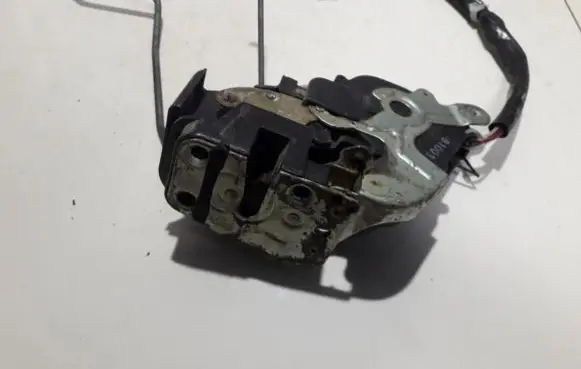 Mazda 626 Front door lock
