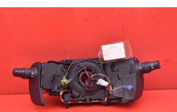 Renault Clio III Other switches/knobs/shifts 8200245459