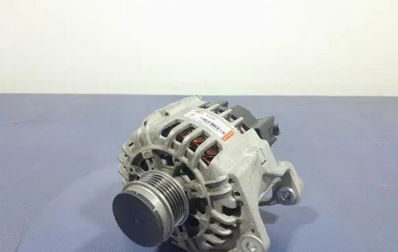 Audi A4 S4 B5 8D Generator/alternator A3109