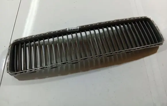 Skoda Superb B5 (3U) Front bumper lower grill 3u0853667A 3u0.853.667A